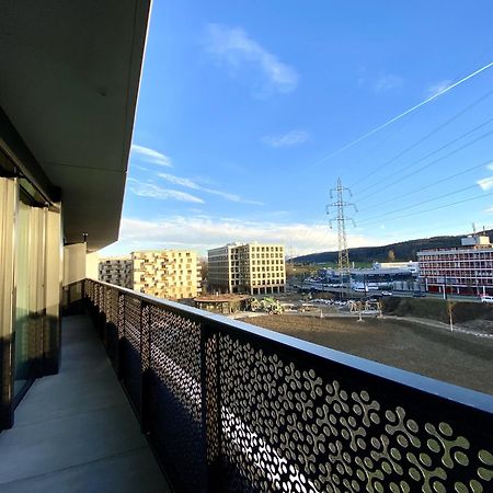 Glad Spot: Zurich - Central - Design - Netflix Экстерьер фото